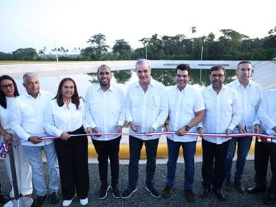 Abinader inaugura planta de tratamiento de aguas residuales Abinader inaugura planta de tratamiento de aguas residuales