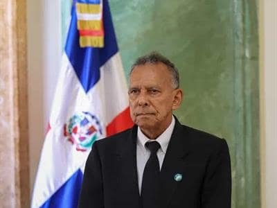 César René Peñaló Ozuna se enfrenta a Abinader durante sesión del CNM César René Peñaló Ozuna se enfrenta a Abinader durante sesión del CNM