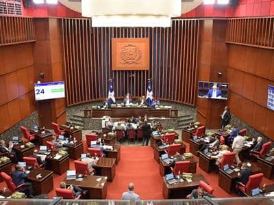 El Senado abre licitación para comprar bonos navideños El Senado abre licitación para comprar bonos navideños