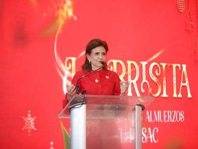 Raquel Peña inicia entrega del Bono Navideño 2025 en Santiago Raquel Peña inicia entrega del Bono Navideño 2025 en Santiago