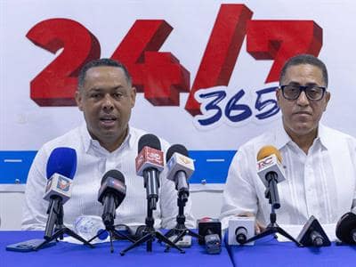 Gobierno beneficiará al CODIA en reparación de 496 escuelas Gobierno beneficiará al CODIA en reparación de 496 escuelas