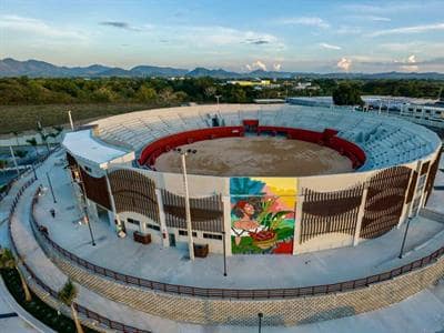 Luis Abinader inaugura plaza de toros El Seibo con 430 millones Luis Abinader inaugura plaza de toros El Seibo con 430 millones