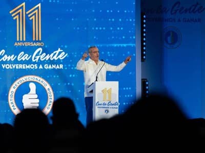 Abinader dice que sus amigos de la oposición temen buscar en Google Abinader dice que sus amigos de la oposición temen buscar en Google