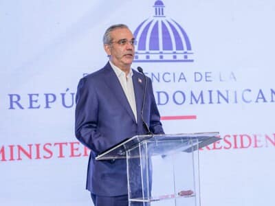 Abinader: RD no quiere ser usuaria de tecnología, sino protagonista Abinader: RD no quiere ser usuaria de tecnología, sino protagonista
