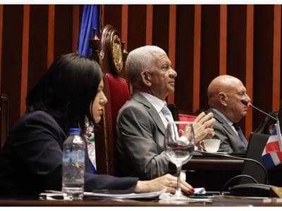 Senado contempla fiscalziar Aerodom por atrasos del AILA Senado contempla fiscalziar Aerodom por atrasos del AILA