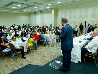 Leonel sitúa a las cooperativas en el centro de visión económica Leonel sitúa a las cooperativas en el centro de visión económica