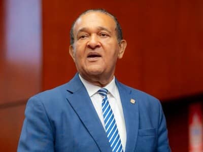 Antonio Marte denunció cobros a haitianos en operativos migratorios Antonio Marte denunció cobros a haitianos en operativos migratorios