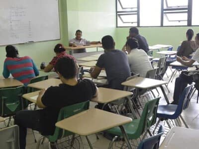 El Gobierno desistirá de la fusión de ministerios de Educación en RD El Gobierno desistirá de la fusión de ministerios de Educación en RD