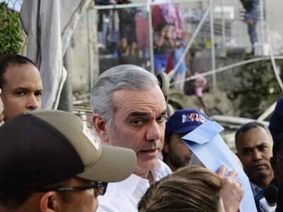 Abinader dice «presiona» autoridades en Puerto Plata para retirar lodo Abinader dice «presiona» autoridades en Puerto Plata para retirar lodo