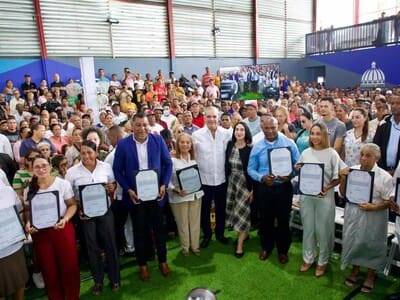 Gobierno inicia proceso de titulación definitiva para parceleros Gobierno inicia proceso de titulación definitiva para parceleros