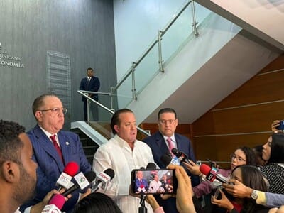 Gobierno anuncia reuniones con Danilo y Leonel para consenso nacional Gobierno anuncia reuniones con Danilo y Leonel para consenso nacional