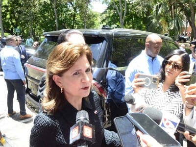 Raquel Peña responde a Leonel por críticas sobre alertas de lluvias Raquel Peña responde a Leonel por críticas sobre alertas de lluvias