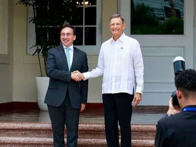 Roberto Álvarez y José Manuel Albares sostienen reunión oficial Roberto Álvarez y José Manuel Albares sostienen reunión oficial