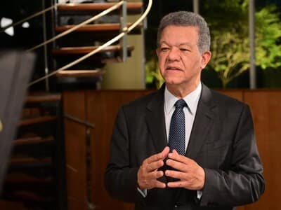 Leonel llama a la reflexión y a fortalecer valores en Semana Santa Leonel llama a la reflexión y a fortalecer valores en Semana Santa