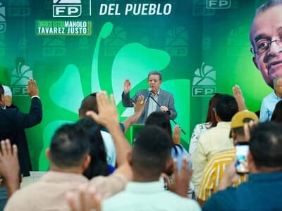 Leonel Fernández pide reforma educativa Leonel Fernández pide reforma educativa