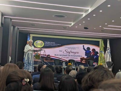 Mu-Kien Sang: “El voto femenino costó sudor, lágrimas y sangre” Mu-Kien Sang: “El voto femenino costó sudor, lágrimas y sangre”