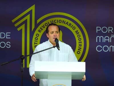 Paliza le responde a Danilo sobre sus críticas encuestas Paliza le responde a Danilo sobre sus críticas encuestas
