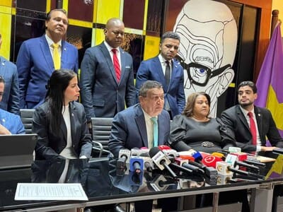 Diputados del PLD piden interrogar al canciller por deportaciones Diputados del PLD piden interrogar al canciller por deportaciones