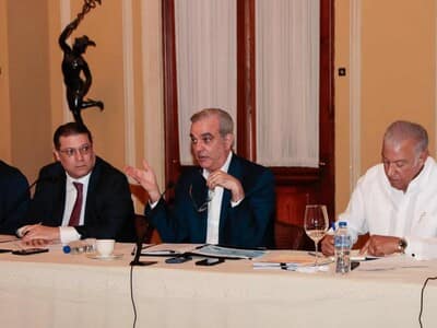 Abinader destaca cooperación con sectores para preservar estabilidad Abinader destaca cooperación con sectores para preservar estabilidad
