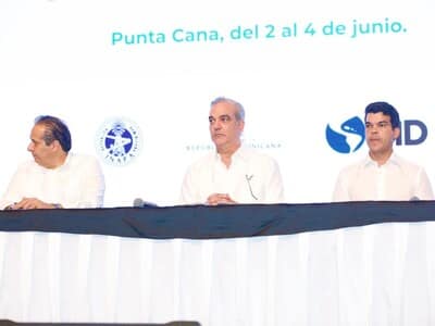 Abinader resalta transformación del sector agua y saneamiento Abinader resalta transformación del sector agua y saneamiento