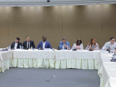 Diputados socializan con expertos la regulación de bitcoin en RD Diputados socializan con expertos la regulación de bitcoin en RD