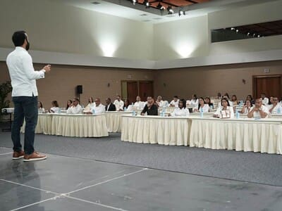 Formación en geopolítica para periodistas del Mirex y el Inesdyc Formación en geopolítica para periodistas del Mirex y el Inesdyc