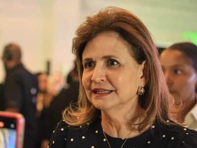 Raquel Peña defiende medidas económicas del Gobierno ante crisis Raquel Peña defiende medidas económicas del Gobierno ante crisis