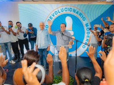 Se juramentan en el PRM regidor y secretario general de FP en Cotuí Se juramentan en el PRM regidor y secretario general de FP en Cotuí