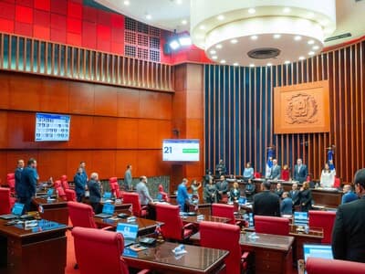 Senado aprueba modificación ley de residuos sólidos Senado aprueba modificación ley de residuos sólidos