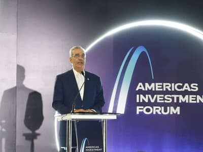 Abinader inaugura Foro de Inversión y destaca economía del país Abinader inaugura Foro de Inversión y destaca economía del país