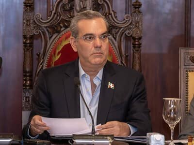 Abinader deberá revisar funcionarios clave para economía Abinader deberá revisar funcionarios clave para economía