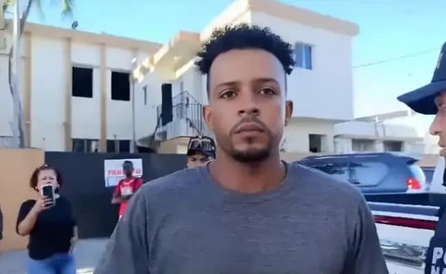 Menor se presentó sola a la Fiscalía de Higüey a acusar profesor de violarla desde los 13 años Menor se presentó sola a la Fiscalía de Higüey a acusar profesor de violarla desde los 13 años
